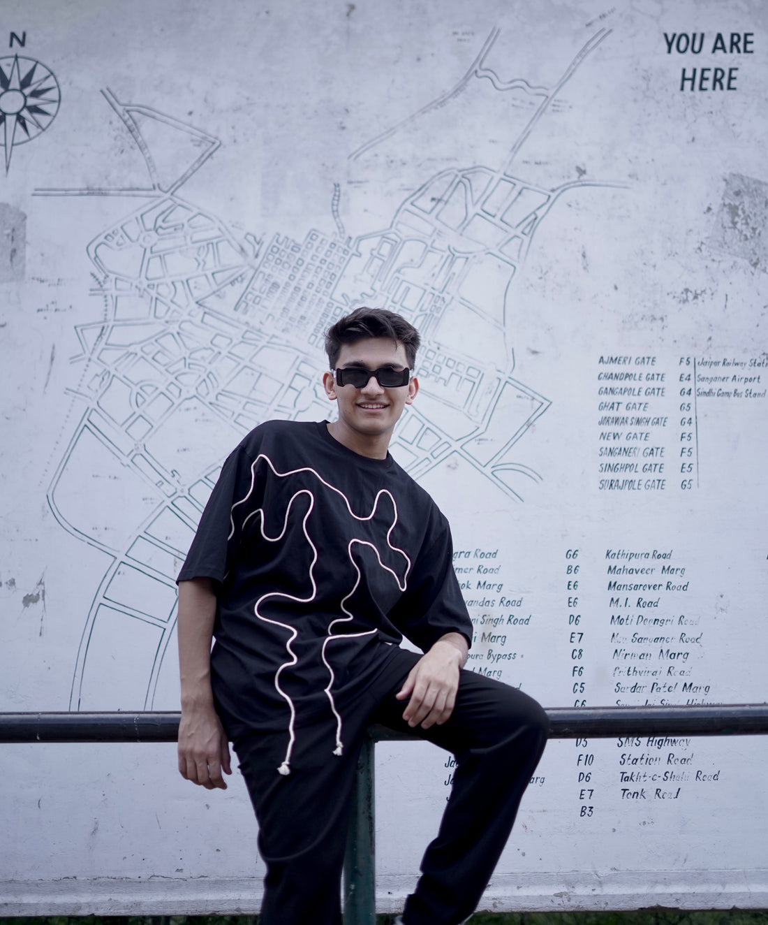 TRIPPY DRIPPY BLACK T-SHIRT